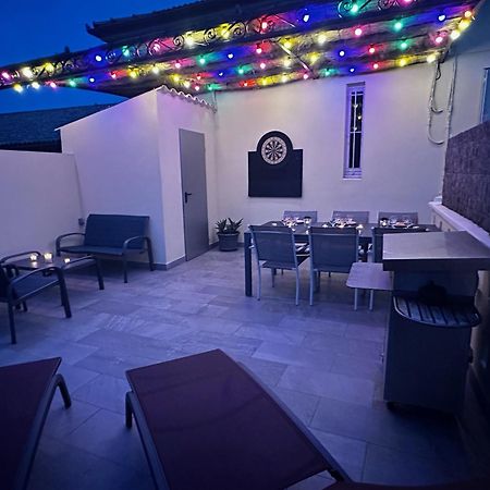 Appartement 4 A 8 Personnes, Spacieux De Standing Classe 4 Etoiles 尼姆 外观 照片