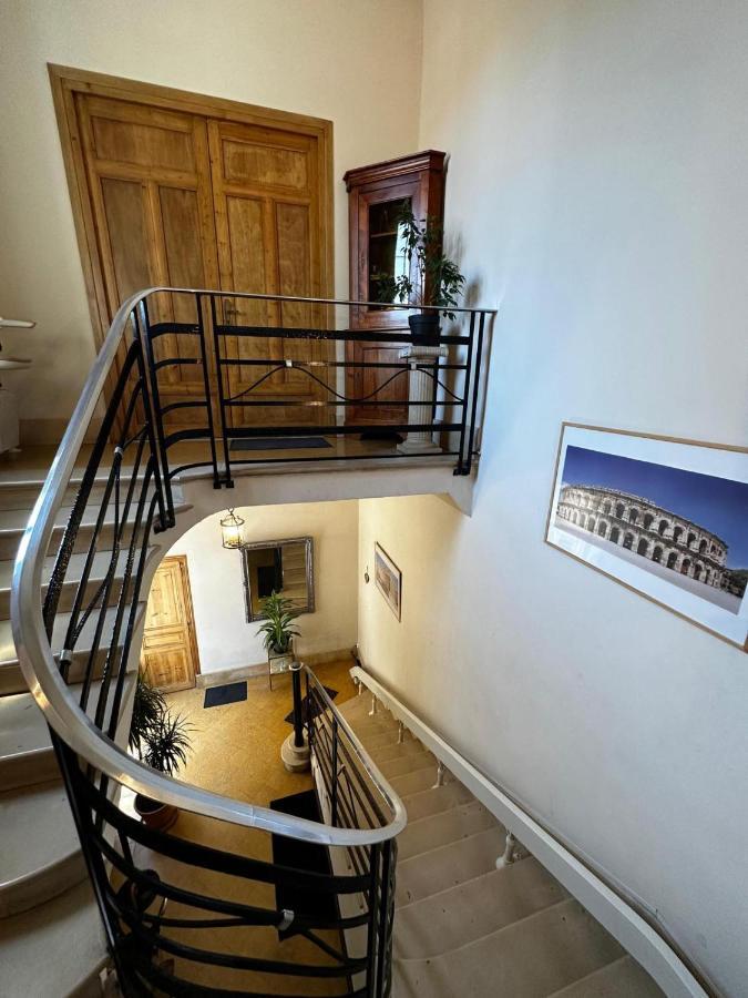 Appartement 4 A 8 Personnes, Spacieux De Standing Classe 4 Etoiles 尼姆 外观 照片