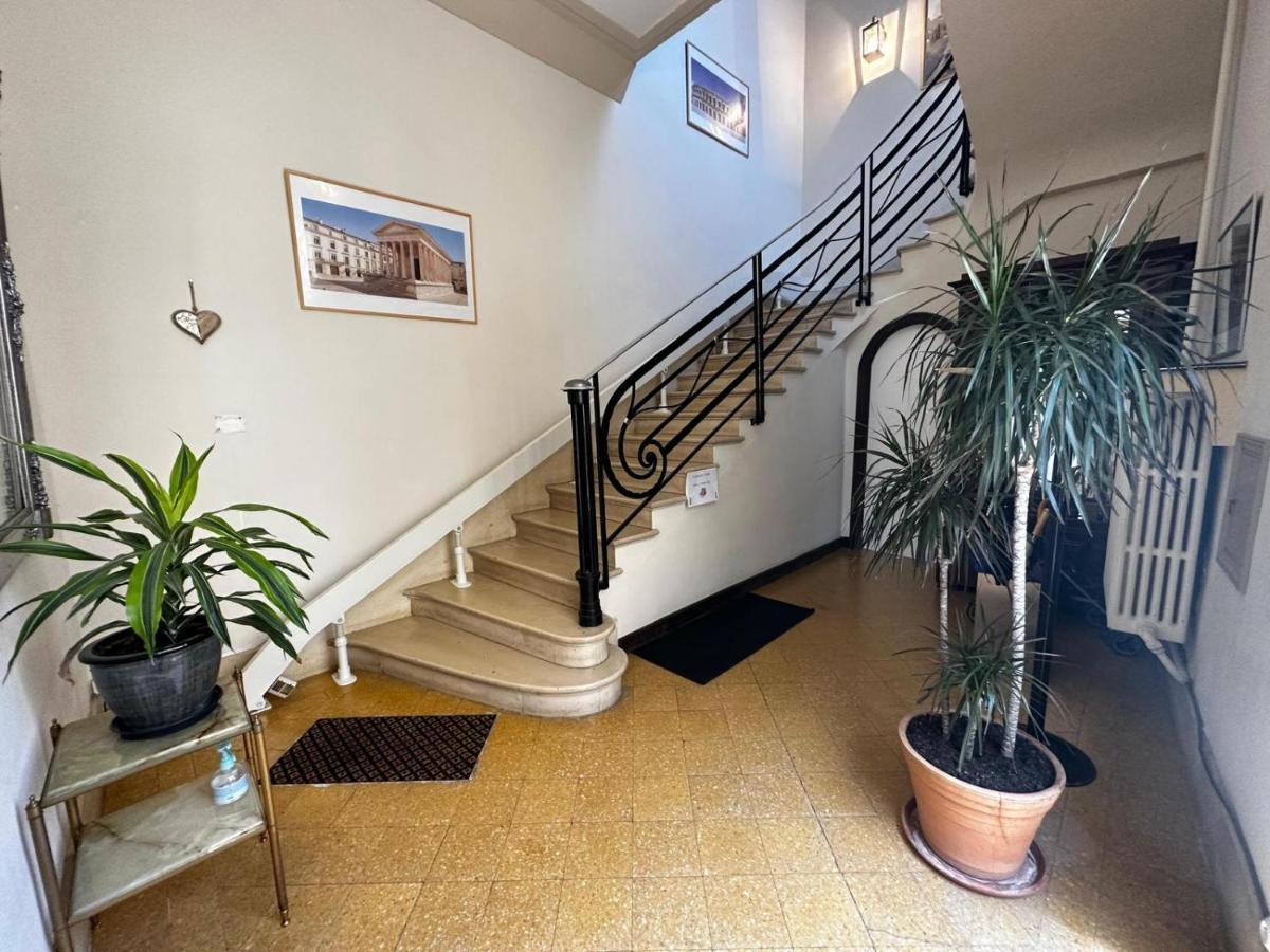 Appartement 4 A 8 Personnes, Spacieux De Standing Classe 4 Etoiles 尼姆 外观 照片