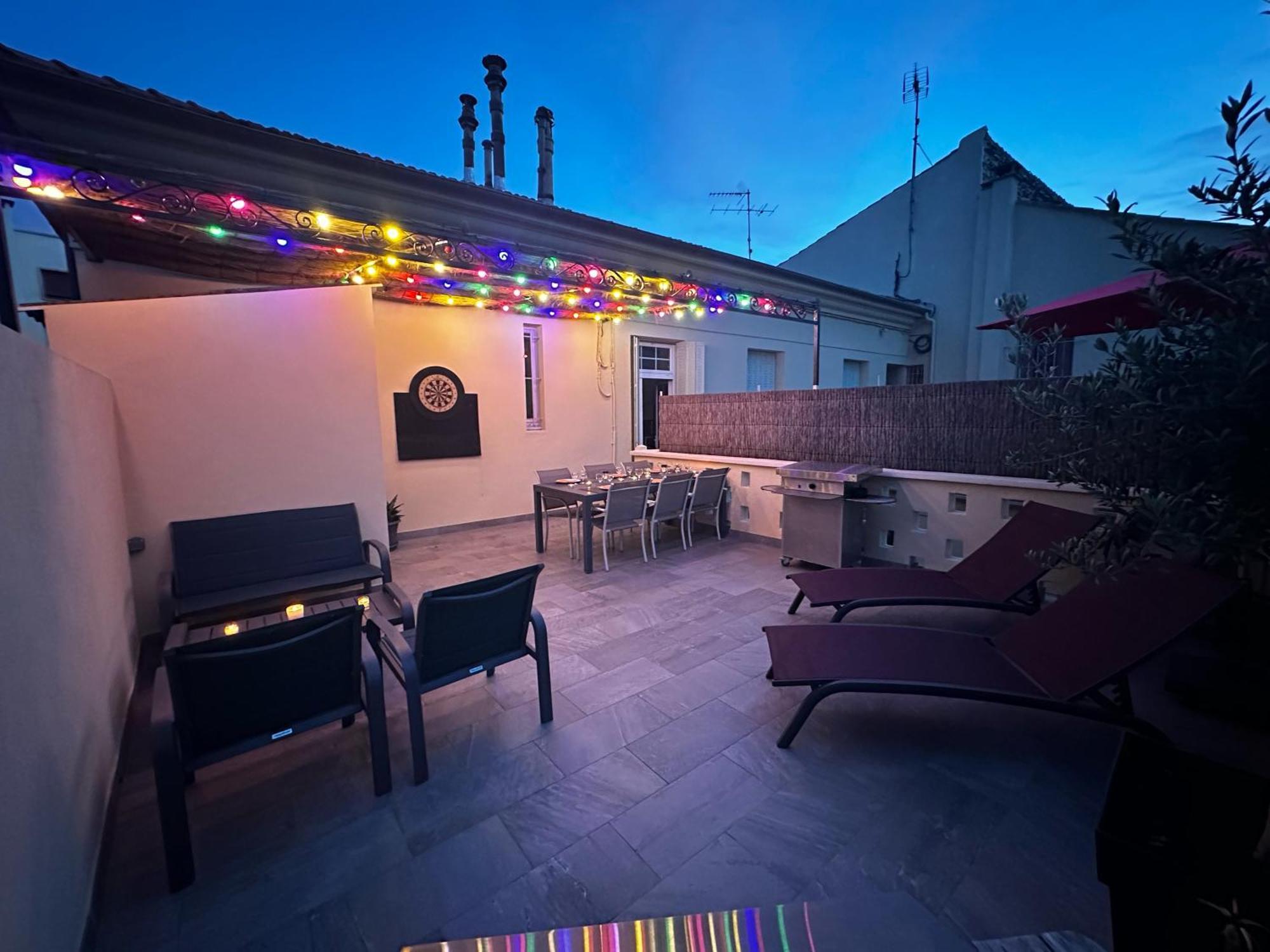 Appartement 4 A 8 Personnes, Spacieux De Standing Classe 4 Etoiles 尼姆 外观 照片