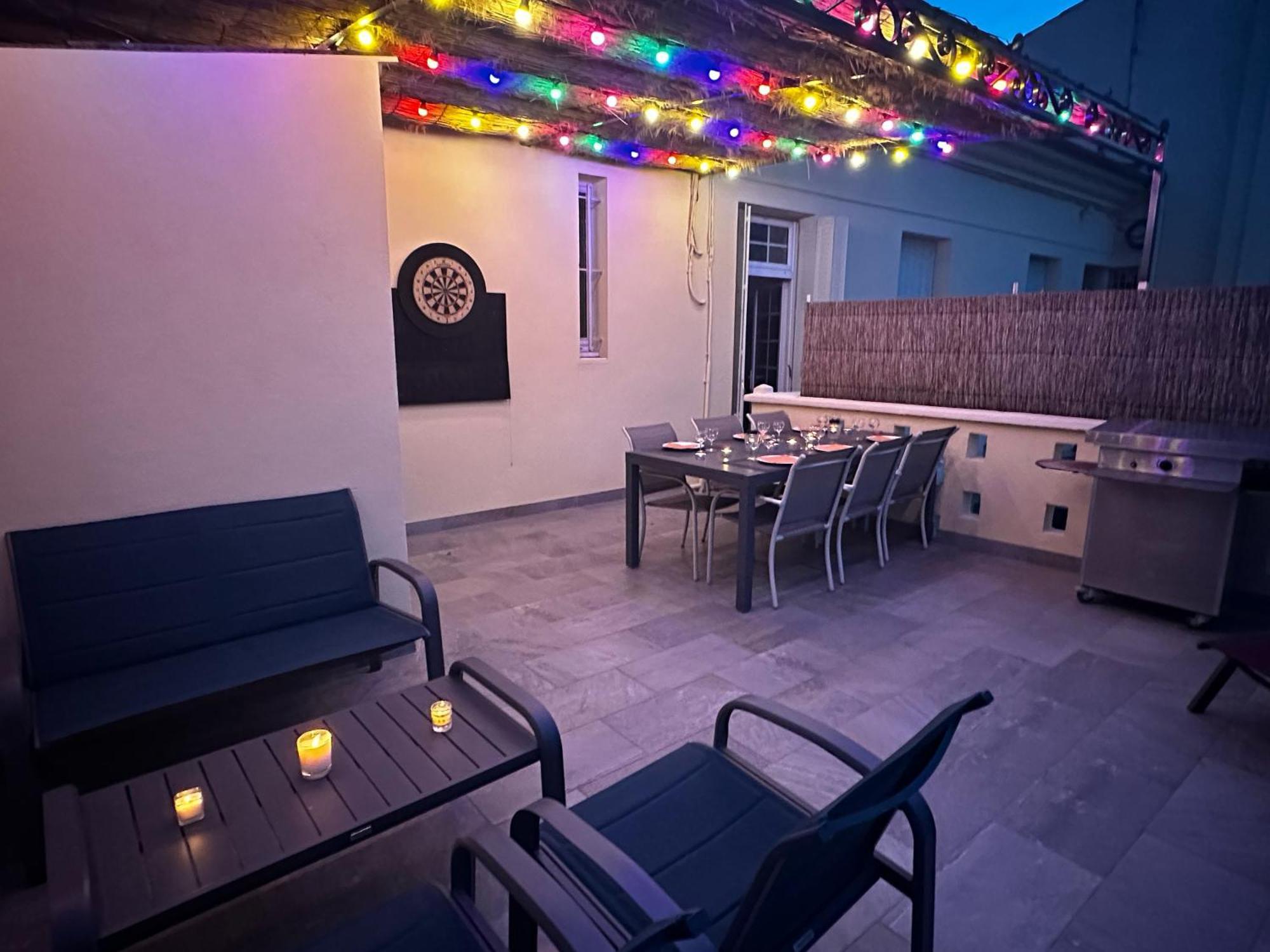 Appartement 4 A 8 Personnes, Spacieux De Standing Classe 4 Etoiles 尼姆 外观 照片